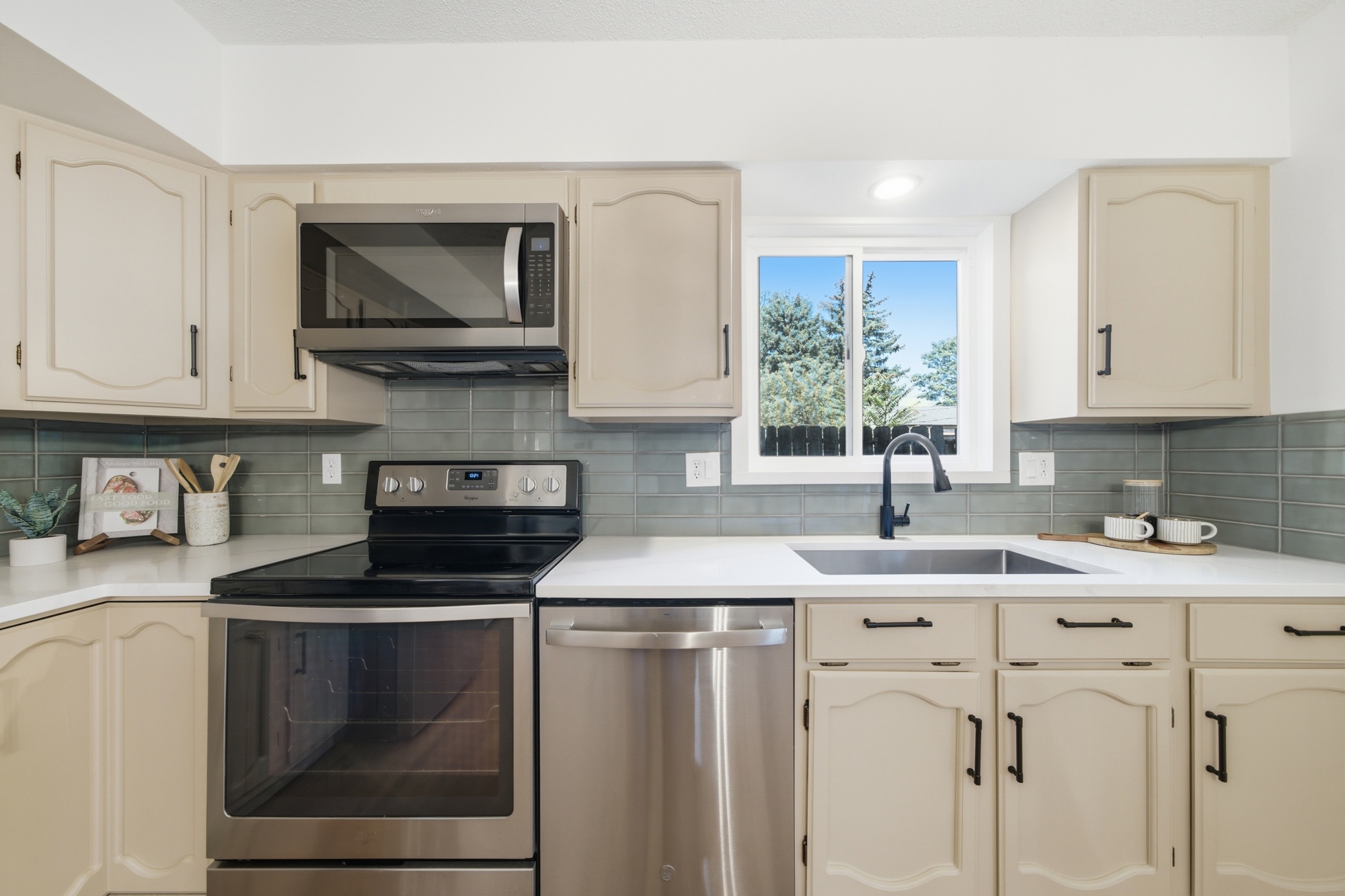 Kitchen sink and appliances