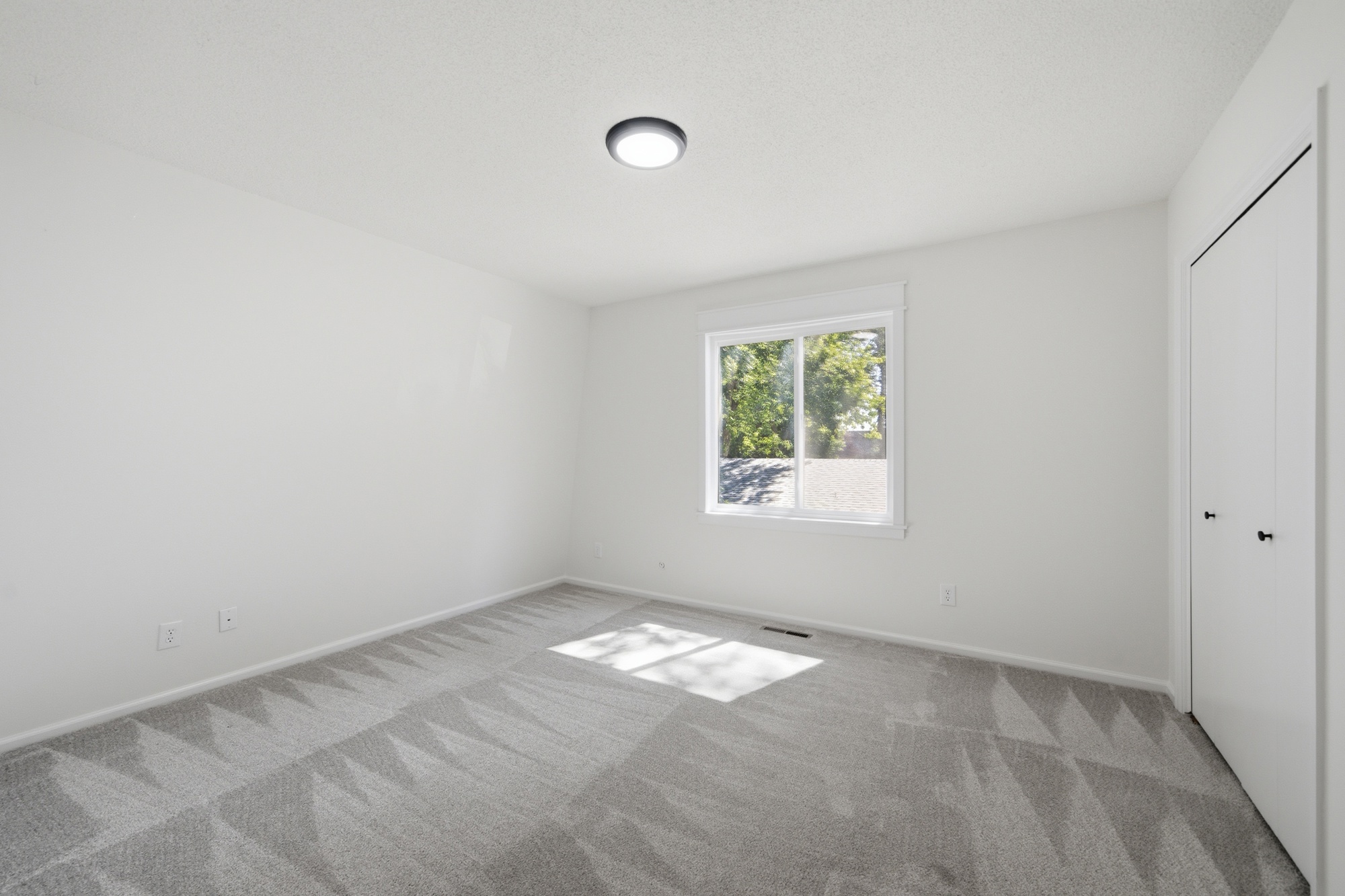 Bright secondary bedroom